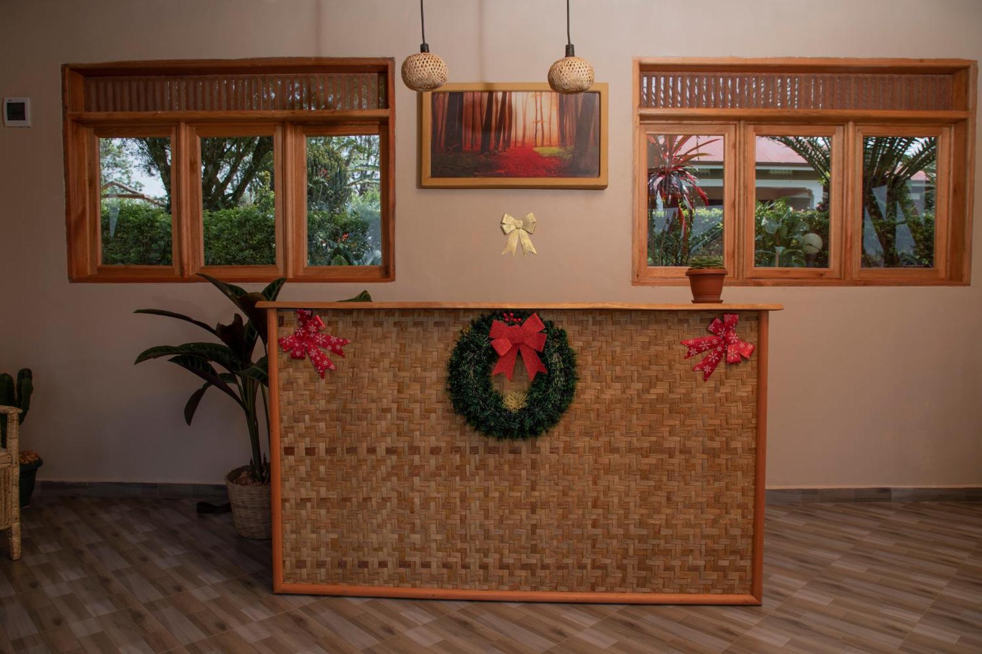 Kaswa Lodge Fort Portal Екстер'єр фото