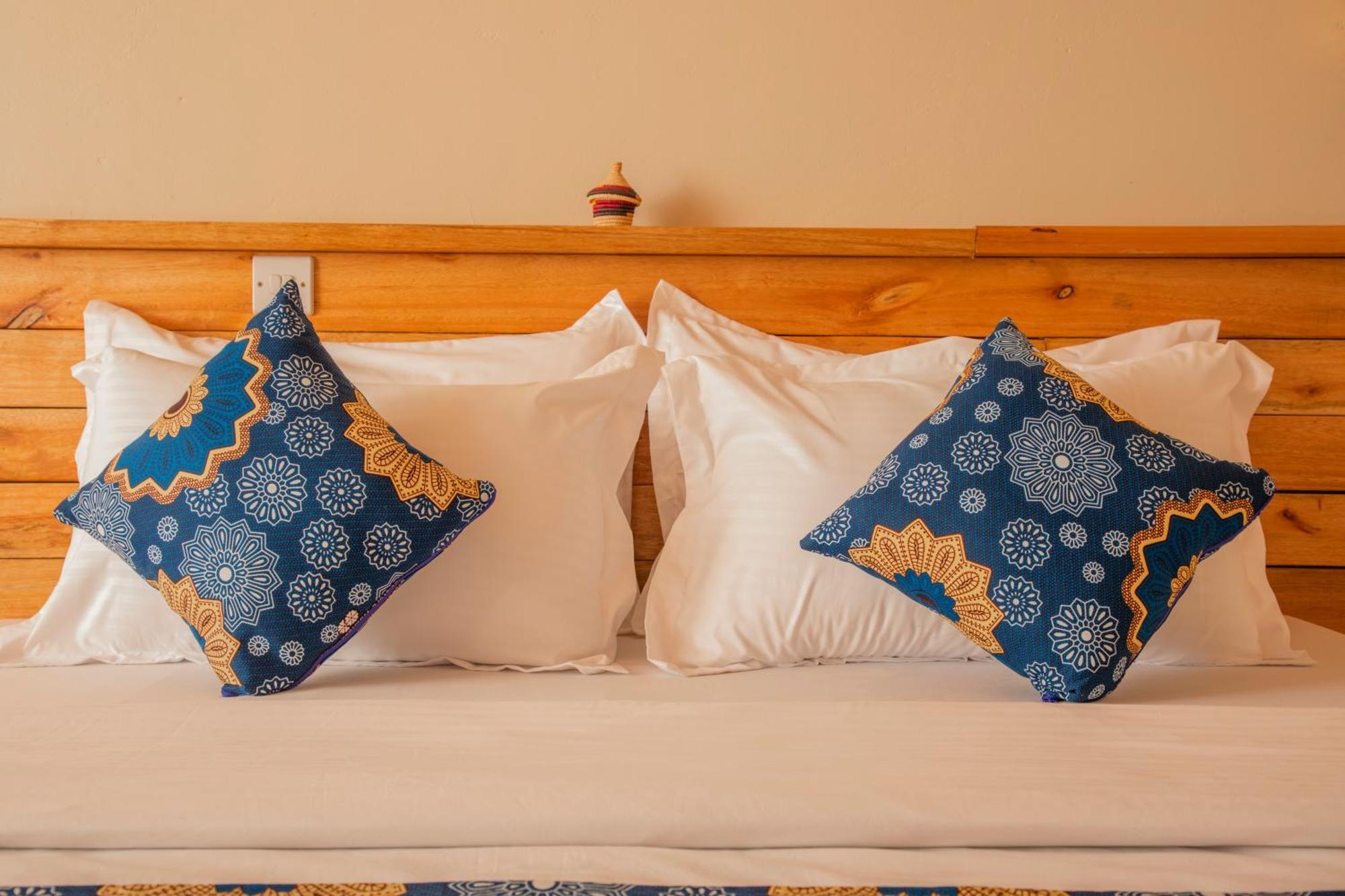 Kaswa Lodge Fort Portal Екстер'єр фото